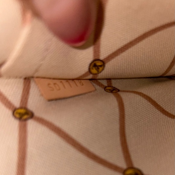 LOUIS VUITTON SIGNATURE LV MONOGRAM TRUNK NEVERFULL WRISTLET POUCH CLUTCH RARE - Picture 12 of 14